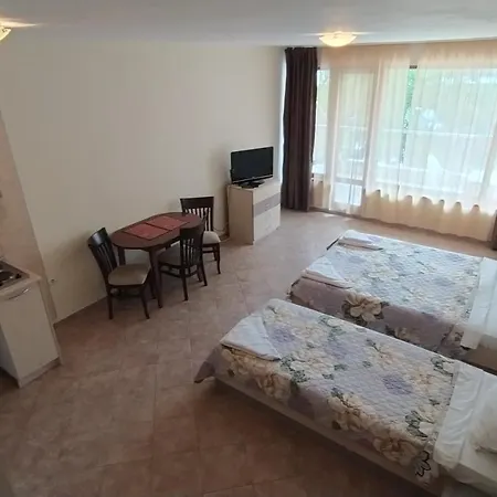 Sunny Sands Apartamento *