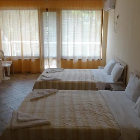 Sunny Sands Apartamento *