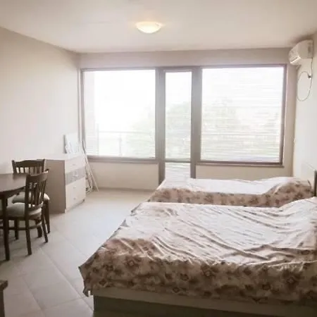 Sunny Sands Apartamento *