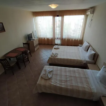 Sunny Sands Apartamento *