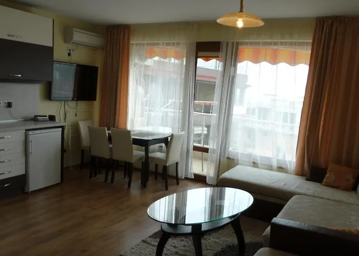 Sunny Sands Apartamento *