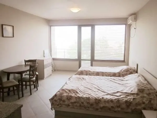 Sunny Sands Апартаменты *