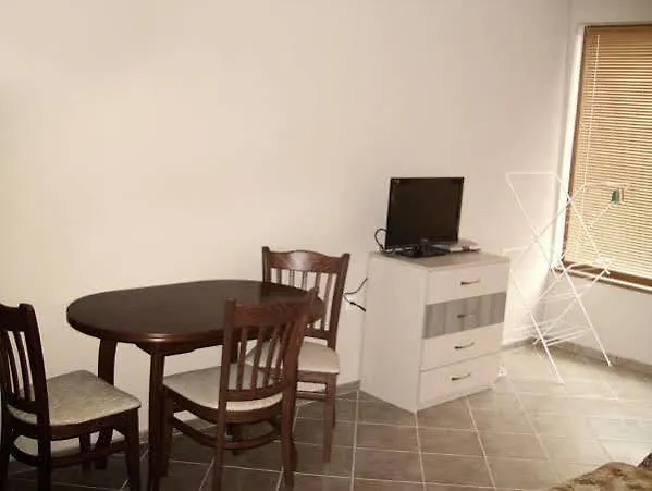 Sunny Sands Апартаменты *