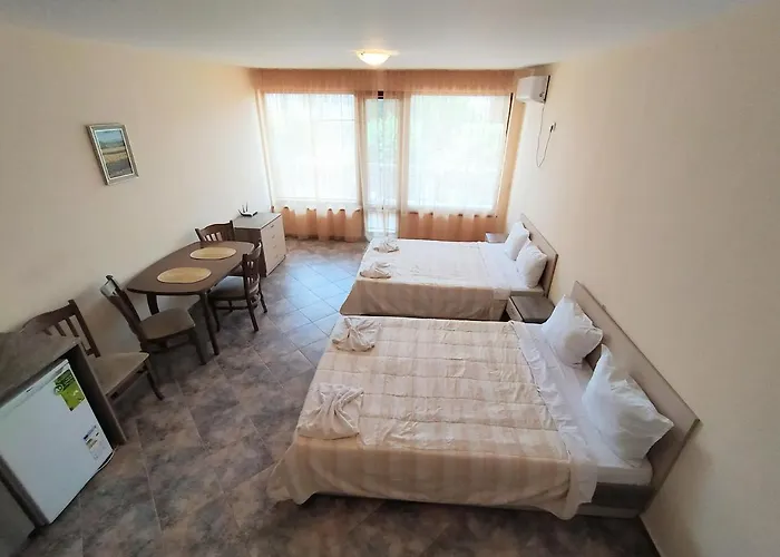 Апартаменты Sunny Sands