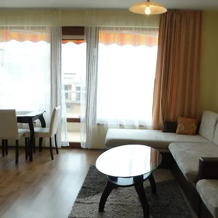 Sunny Sands Apartment