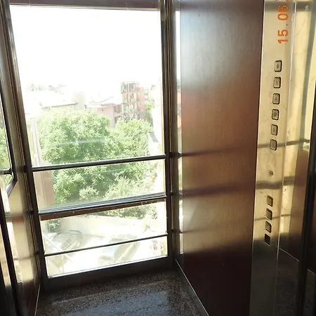 Sunny Sands Apartment *